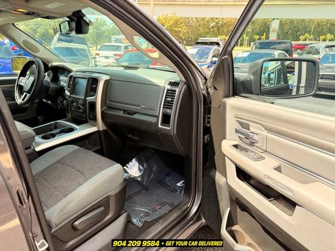 Used 2019 RAM 1500 Big Horn RWD image 35