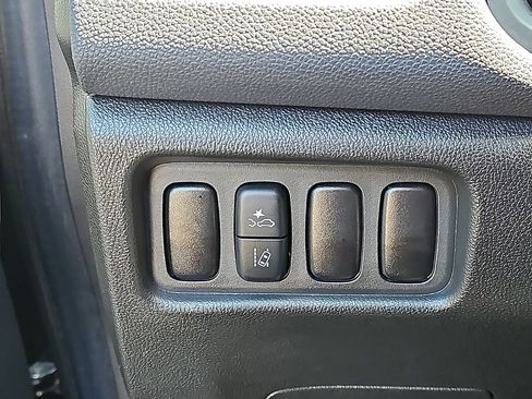 Used 2025 Mitsubishi Outlander Sport ES AWD/4WD image 25