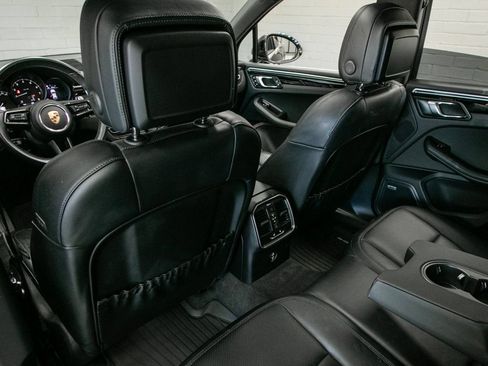 Used 2024 Porsche Macan Turbo AWD/4WD image 22