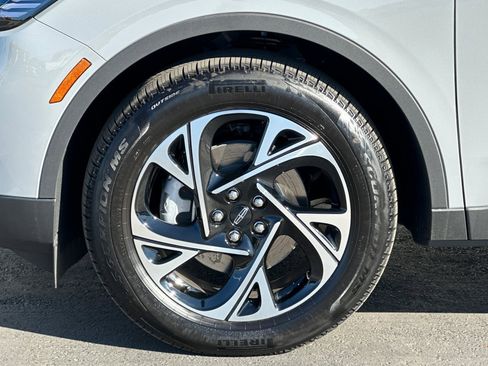 New 2026 Lincoln Nautilus Premier w/ Equipment Group 102A image 25