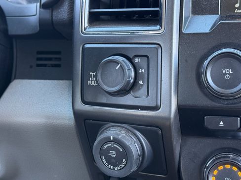 Used 2017 Ford F150 XLT w/ Equipment Group 302A Luxury image 17