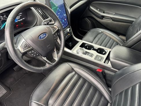 Used 2024 Ford Edge SEL image 4