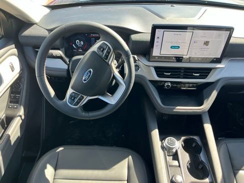 New 2026 Ford Explorer Active w/ Active Comfort Package image 10