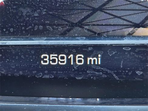 Used 2023 GMC Yukon XL SLT image 39