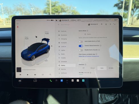 Used 2022 Tesla Model 3 Standard Range image 70