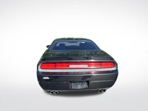 Used 2014 Dodge Challenger R/T RWD image 13