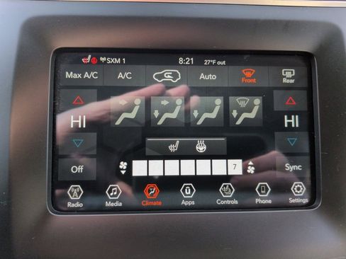 Used 2020 Jeep Cherokee Latitude Plus w/ Comfort/Convenience Group image 19