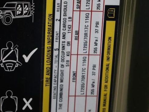 Used 2023 Jeep Gladiator Rubicon AWD/4WD image 34