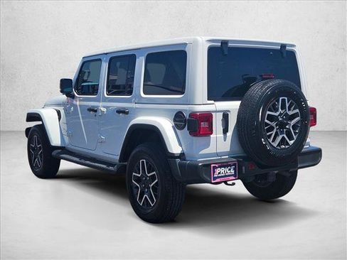 Used 2024 Jeep Wrangler Unlimited Sahara w/ Technology Group AWD/4WD image 8