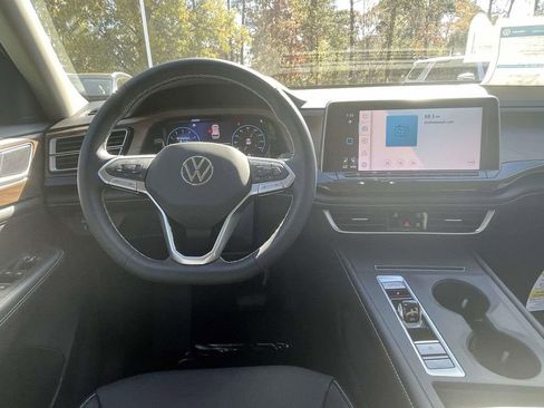 New 2026 Volkswagen Atlas SE AWD/4WD image 13