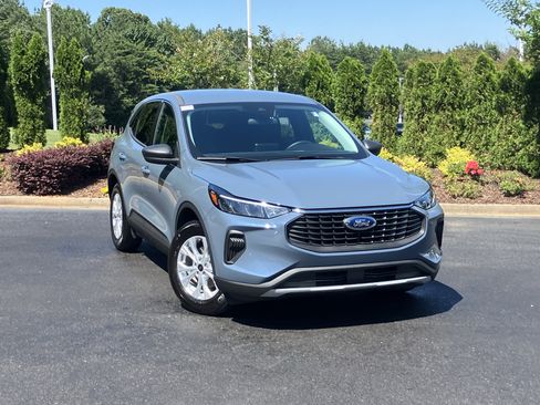 Used 2024 Ford Escape Active FWD image 2