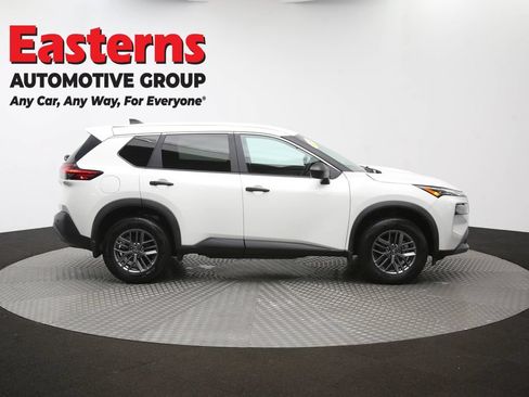 Used 2023 Nissan Rogue S AWD/4WD image 46