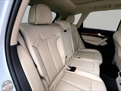 Used 2021 Audi Q5 Prestige AWD/4WD image 29