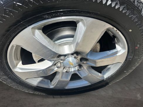 Used 2017 Chevrolet Traverse Premier FWD image 16