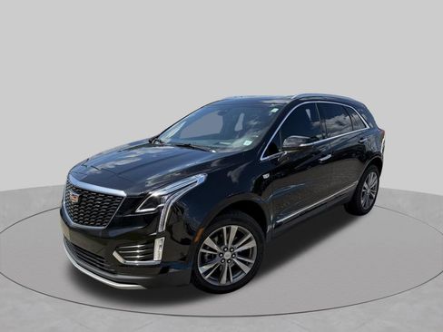 Used 2024 Cadillac XT5 Premium Luxury w/ Technology Package FWD image 9