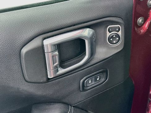 Used 2021 Jeep Wrangler Unlimited Sahara AWD/4WD image 24