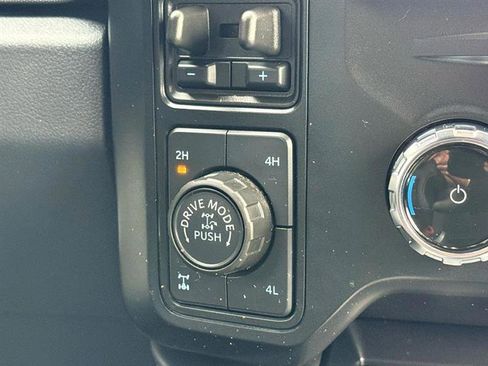 Used 2024 Ford F250 Platinum w/ Tremor Off-Road Package image 48