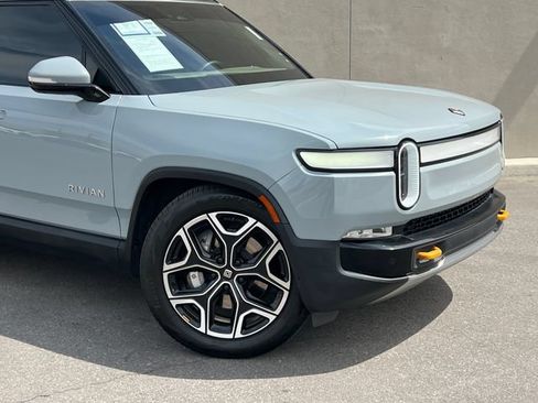 Used 2024 Rivian R1S Adventure Dual AWD/4WD image 2