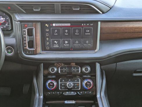 Used 2023 GMC Yukon Denali Ultimate image 22