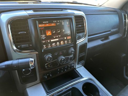 Used 2016 RAM 3500 Laramie w/ Convenience Group AWD/4WD image 5