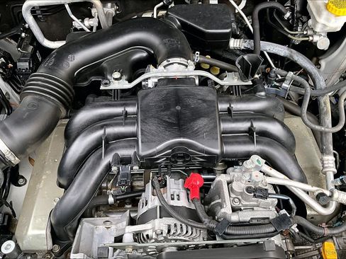 Used 2018 Subaru Outback 3.6R Limited image 32