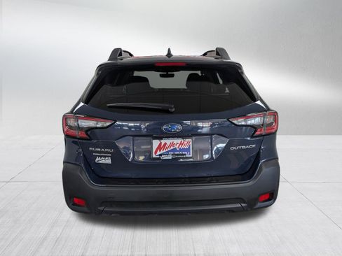 Used 2025 Subaru Outback Premium image 19