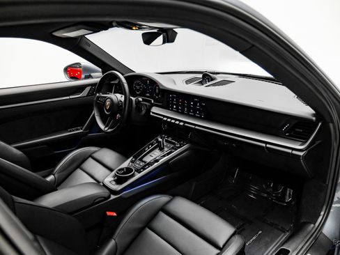 Used 2025 Porsche 911 Carrera image 50