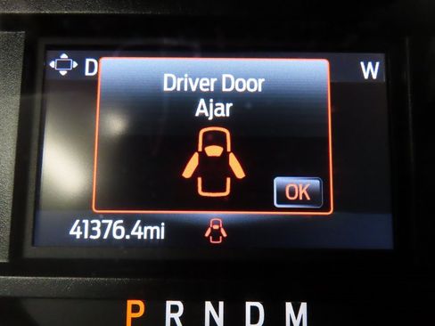 Used 2022 Ford F250 XLT w/ XLT Premium Package image 12