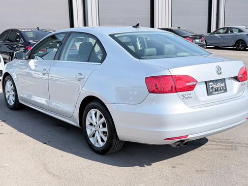 Used 2013 Volkswagen Jetta SE FWD image 6