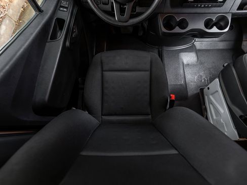 Used 2022 Mercedes-Benz Sprinter 2500 image 53