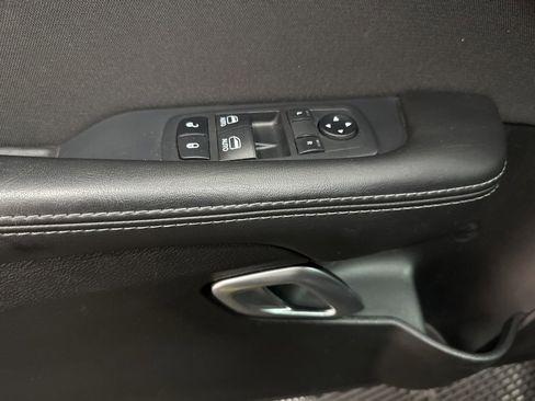 Used 2019 Dodge Challenger R/T Scat Pack w/ Driver Convenience Group image 19