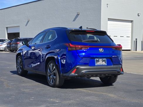 Used 2023 Lexus UX 250h F Sport image 5