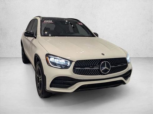 Certified 2022 Mercedes-Benz GLC 300 4MATIC image 3