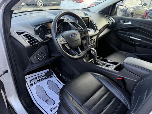 Used 2019 Ford Escape Titanium FWD image 7