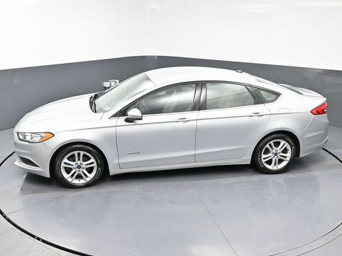 Used 2018 Ford Fusion S image 41