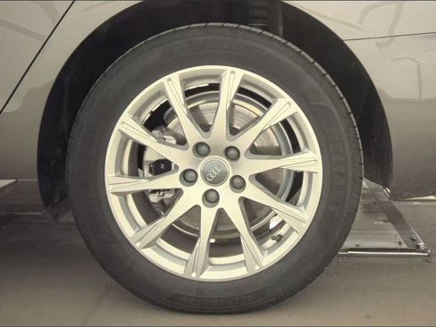 Used 2020 Audi A4 2.0T Premium w/ Convenience Package image 36