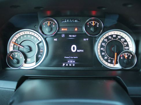 Used 2016 RAM 1500 Laramie w/ Convenience Group image 15