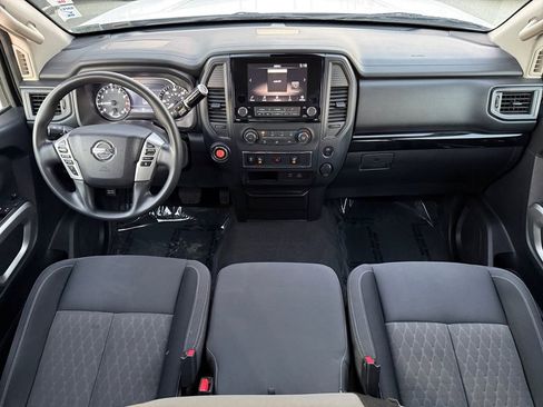 Used 2022 Nissan Titan SV w/ Accessory Utility Package image 30