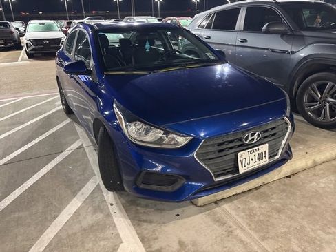 Used 2021 Hyundai Accent SE image 4