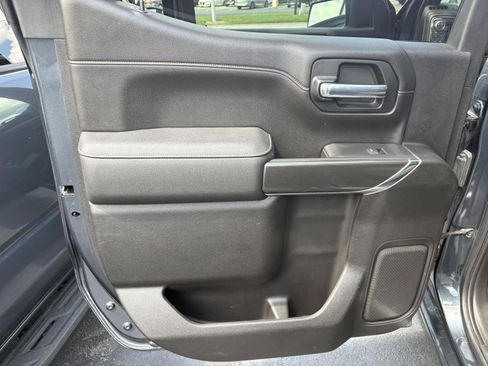 Used 2021 GMC Sierra 1500 AT4 w/ AT4 Value Package AWD/4WD image 12