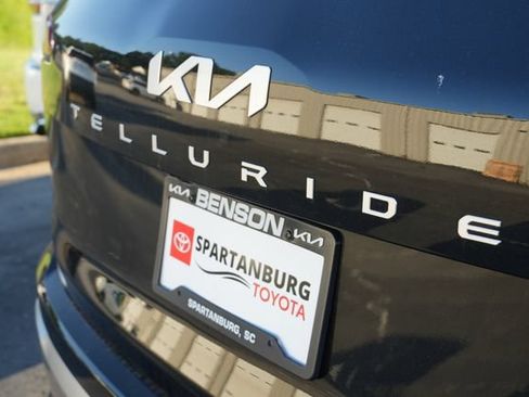 Used 2025 Kia Telluride S FWD image 12