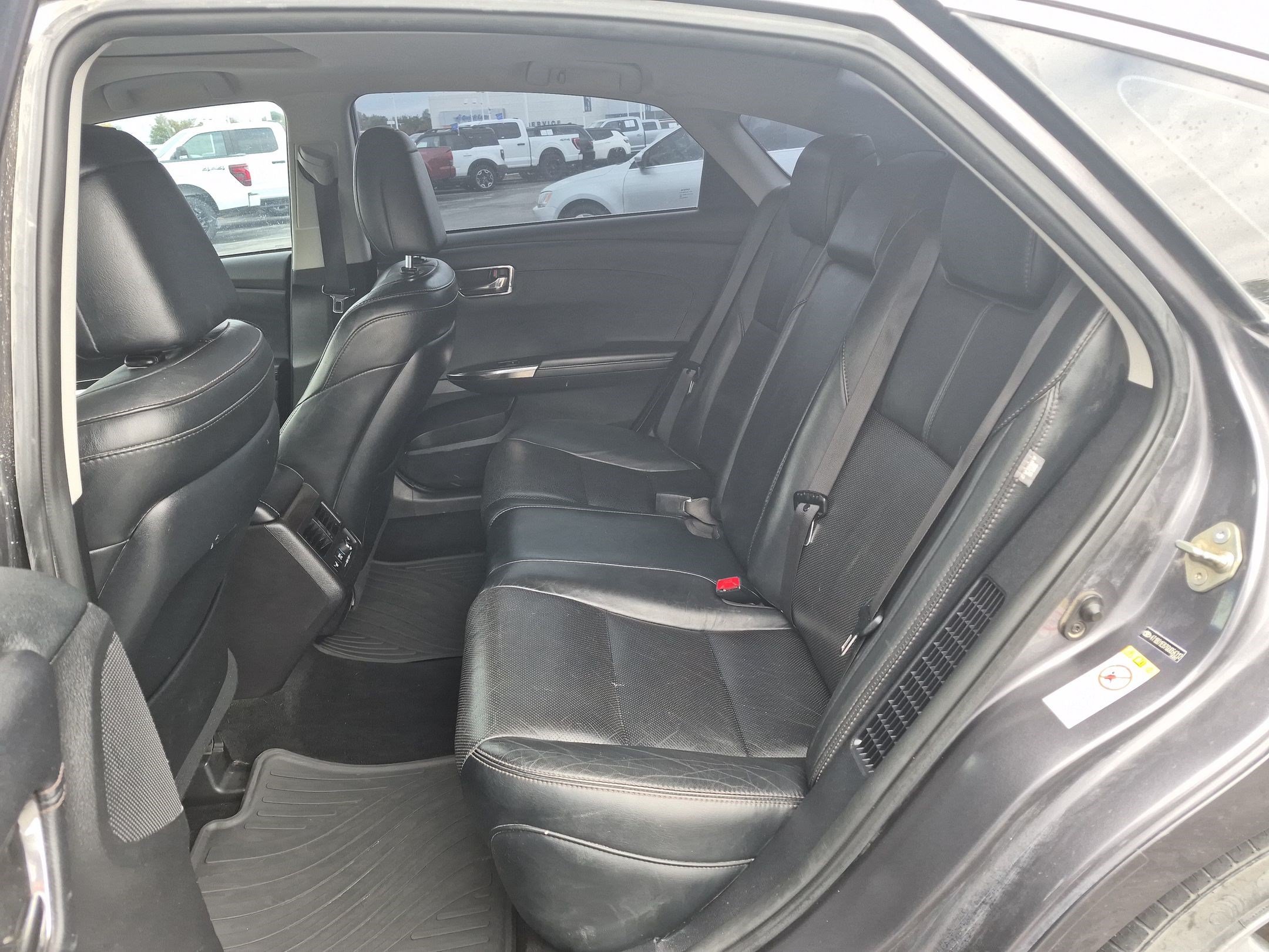 Used 2016 Toyota Avalon Limited w/ Toyota Safety Sense Package FWD image 27