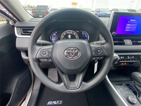 New 2025 Toyota RAV4 LE image 17