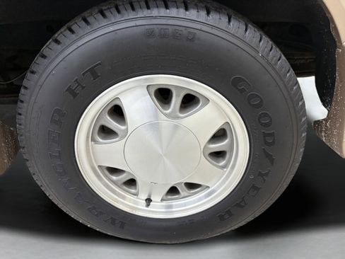 Used 1996 Chevrolet Astro image 30