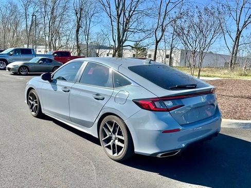 Used 2023 Honda Civic Sport Touring image 4