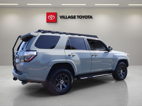 Certified 2022 Toyota 4Runner Trail Special Edition AWD/4WD image 5