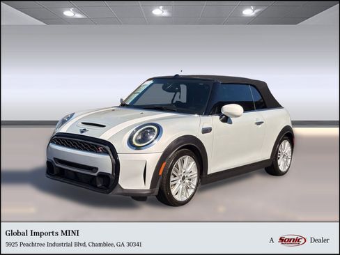 Used 2023 MINI Cooper S w/ Signature Upholstery Package image 1