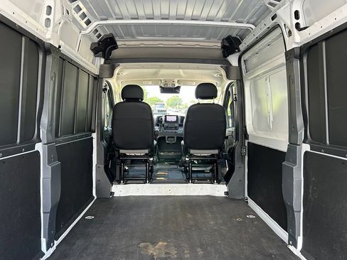 Used 2025 RAM ProMaster 2500 w/ Convenience Group FWD image 20