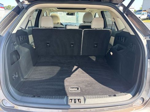 Used 2019 Ford Edge Titanium w/ Equipment Group 301A AWD/4WD image 11