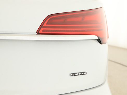 Certified 2023 Audi Q5 e Prestige w/ Prestige Package image 30
